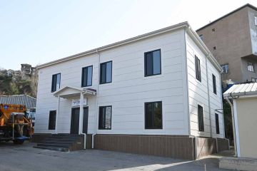 Edifícios Pré-fabricados Galerias