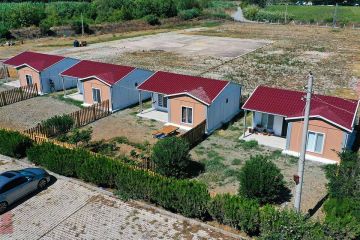 Projeto de habitação pré-fabricada de gestão florestal